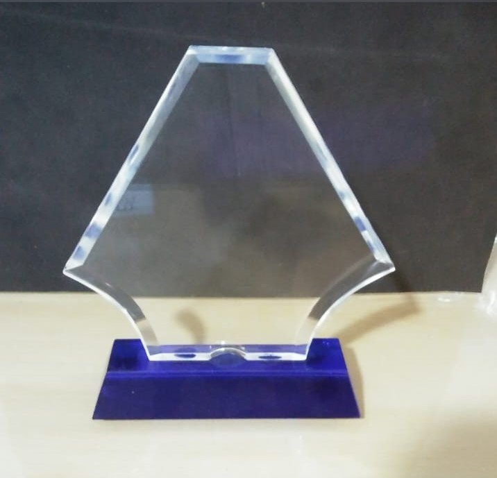 Crystal Trophy New - 21